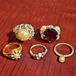 5 Assorted Gold and Silver Gemstone Rings